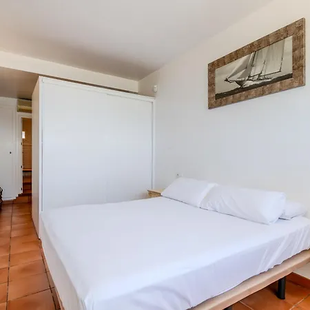 아파트 Flateli Sant Antoni 7 *