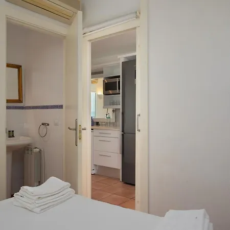 Flateli Sant Antoni 7 아파트 *